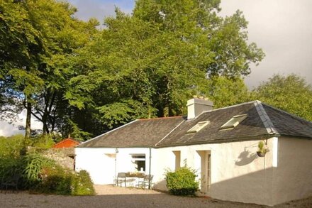 Hydrangea Cottage, Detached 1750,s Stone Cottage, Fully Modernised