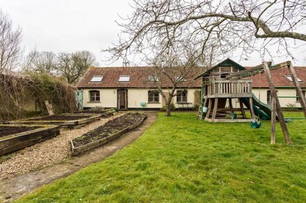 Rural location, Test Valley, Barn Conversion.  4 miles from Stockbridge.