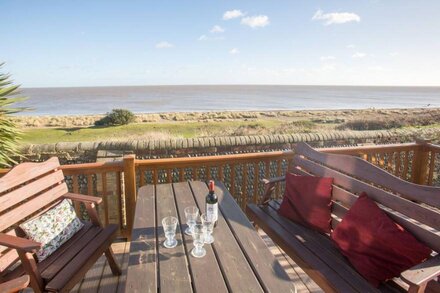 Sole Bay Lodge - sleeps 4 guests  in 2 bedrooms