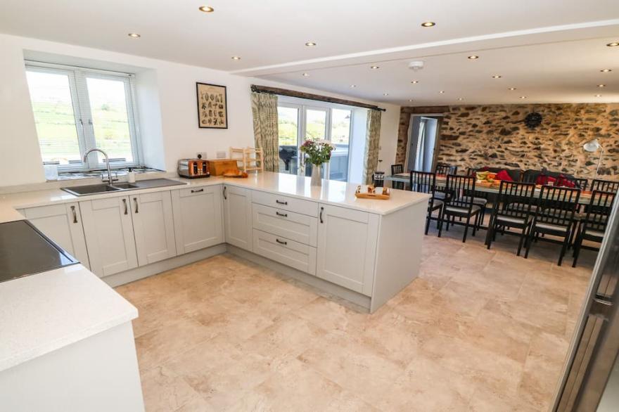 BWTHYN Y BUGAIL (SHEPHERD'S COTTAGE in Llanrhaeadr-Ym-Mochnant