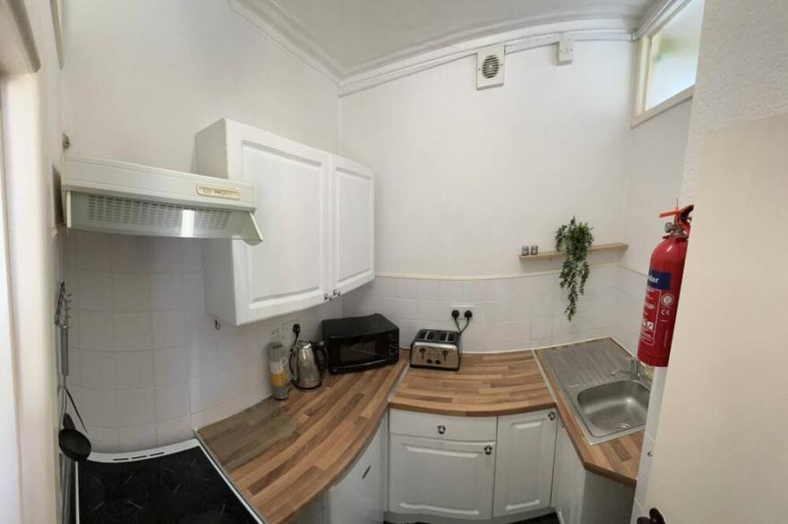 Emerald Green - One bedroom apartment with sea view-Blackpool