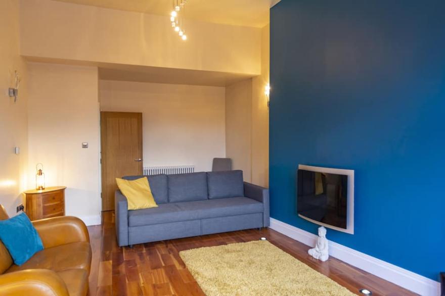 Luxury Apt No 1 - Two Bed Apartment(Sleeps 8)