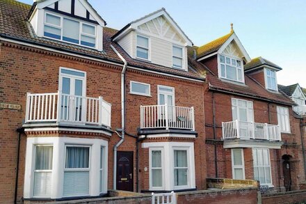 3 bedroom accommodation in Sheringham