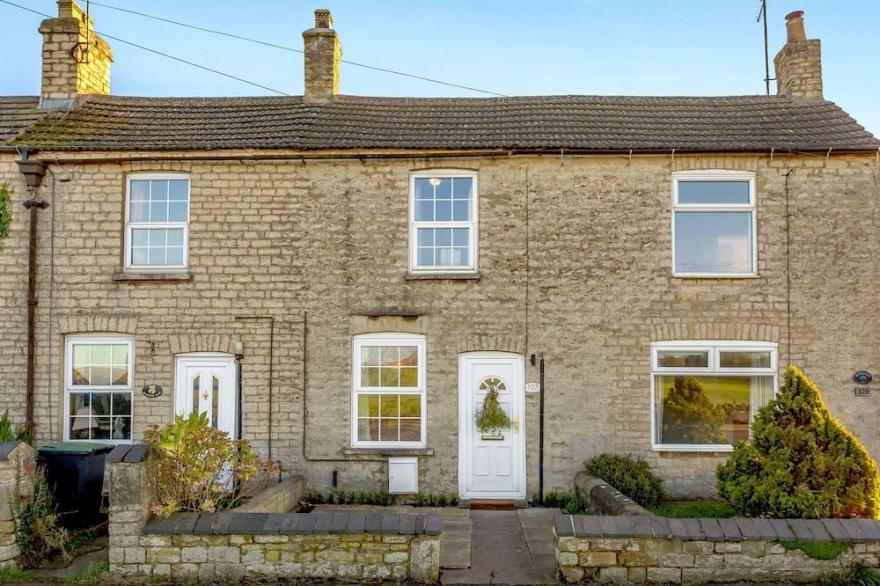 2 Bedroom Accommodation In Stamford, Near Easton-On-The-Hill