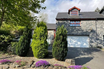 Gorgeous Snowdonia home near Betws y Coed, lakes, mountains and forest walks.