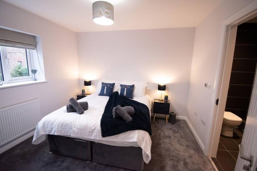 Ideal Home Away At Moseley Gardens, Fallowfield 62