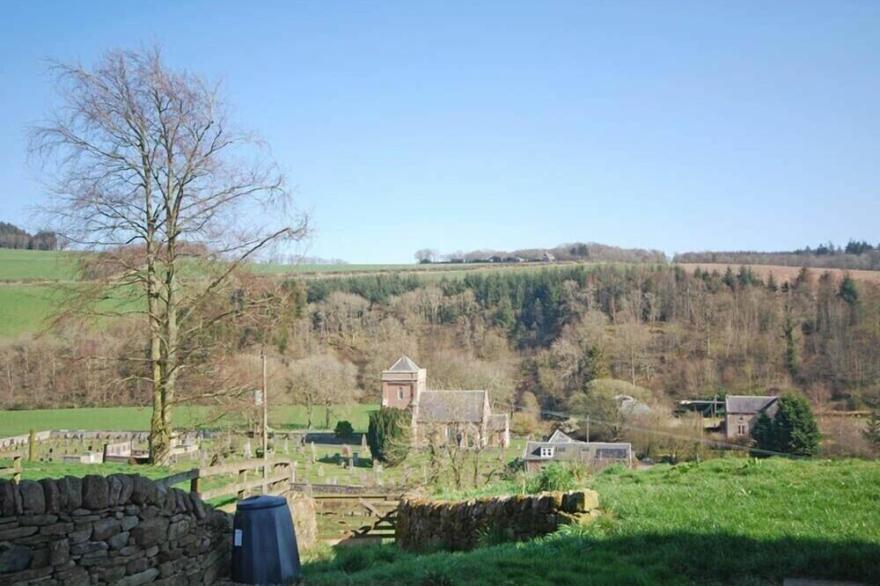 KIRKNOWE, Pet Friendly, Country Holiday Cottage In Jedburgh