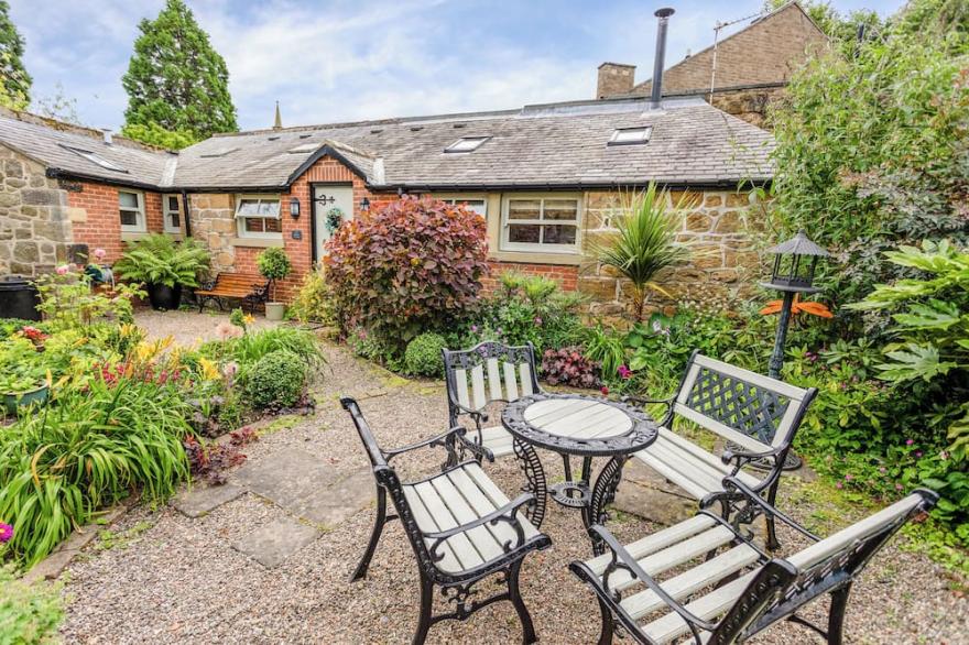 NURSE'S COTTAGE, family friendly, country holiday cottage in Alnwick