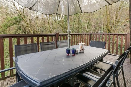 HIDEAWAY COTTAGE, pet friendly in St Ann's Chapel, Cornwall