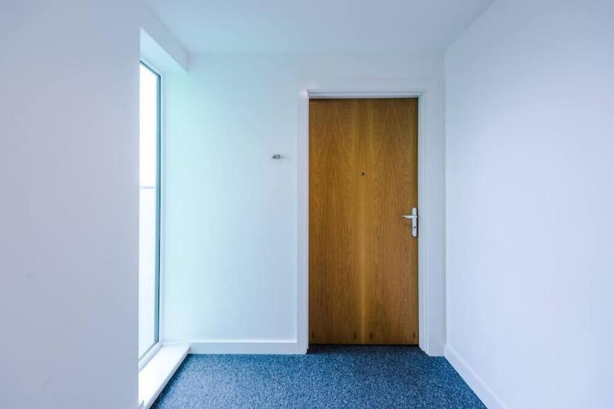 Scandi Penthouse In Manchester Centre - Parking