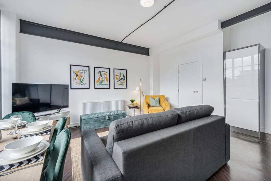 Host Apartments | Manhattan House 8