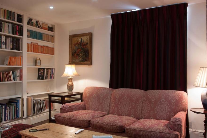 Victorian House in Winslow Conservation Area Sleeps 5