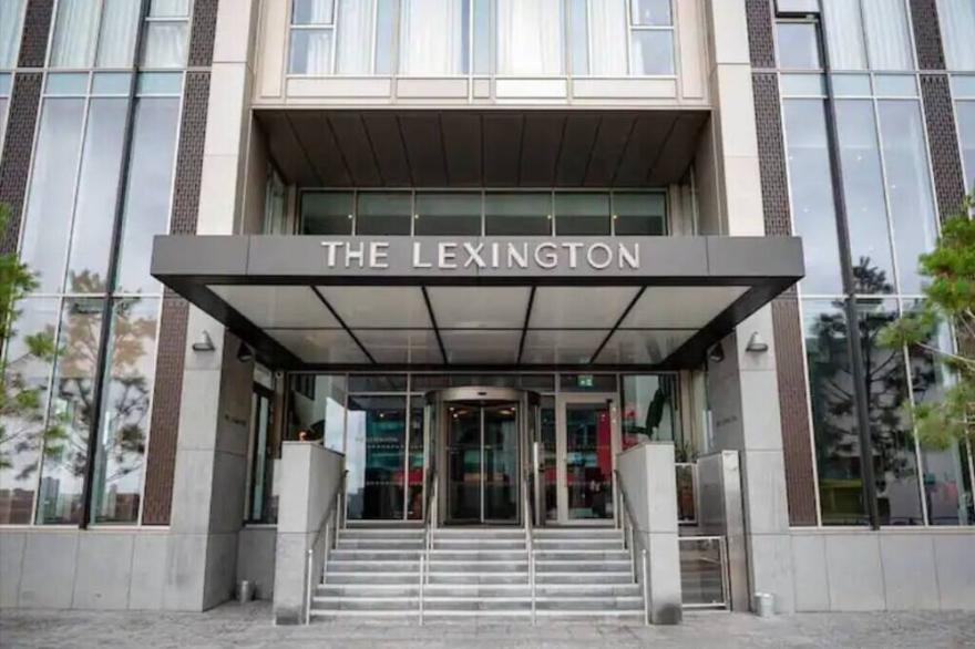 The Lexington VI | 1BDR | Netflix