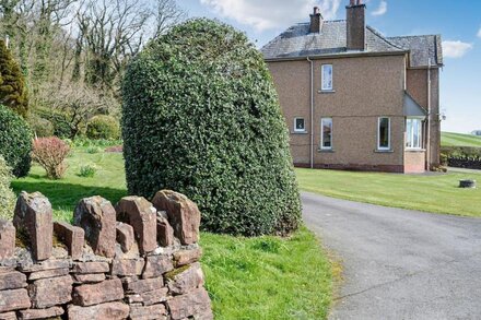 4 bedroom accommodation in Haugh of Urr, near Castle Douglas