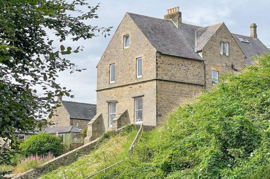 3 bedroom accommodation in Alnmouth