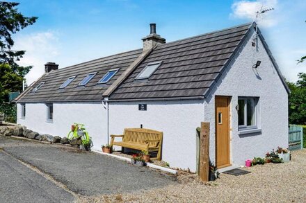 3 bedroom accommodation in Aberchirder, near Huntly