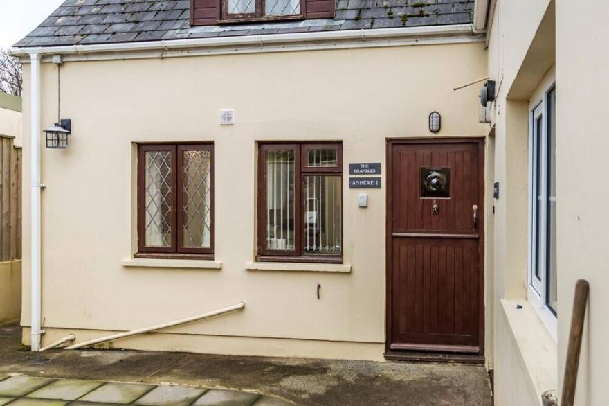 The Brambles - 2 bedroom Cottage - Llanteg