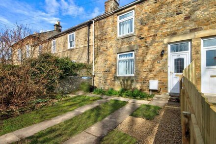 Cosy 1800s Mole Cottage