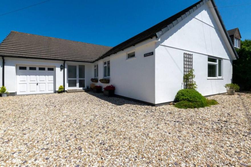 Polbream - Four Bedroom House, Sleeps 8