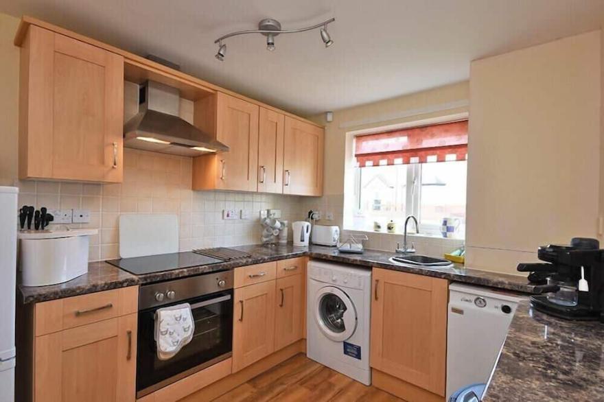 AHOY, pet friendly, with a garden in Seahouses