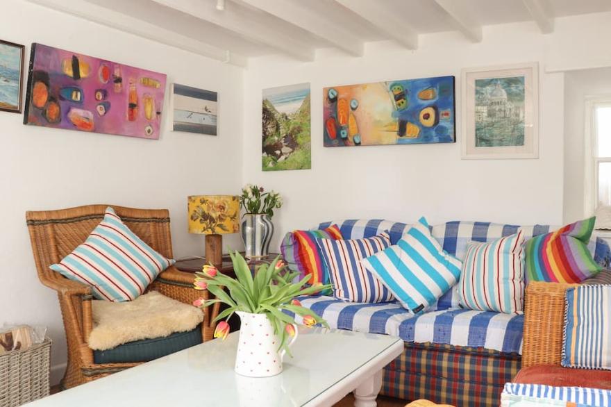ROSE COTTAGE, pet friendly, character holiday cottage in St Just