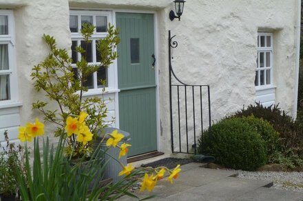 Beautiful Quiet Rural Character Cottage In The Heart Of Cornwall.