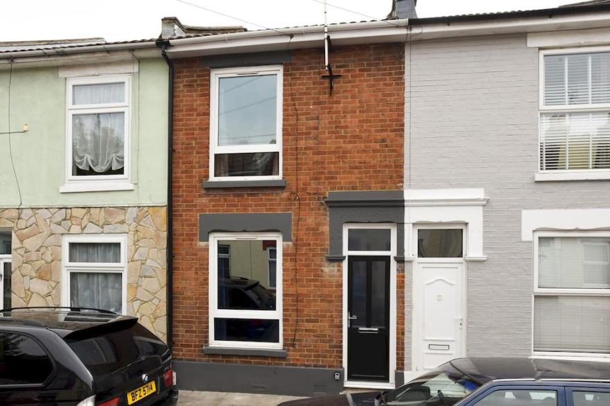 Pass The Keys | Newly Refurbed 3Bed 2Bath House In Central Portsmouth