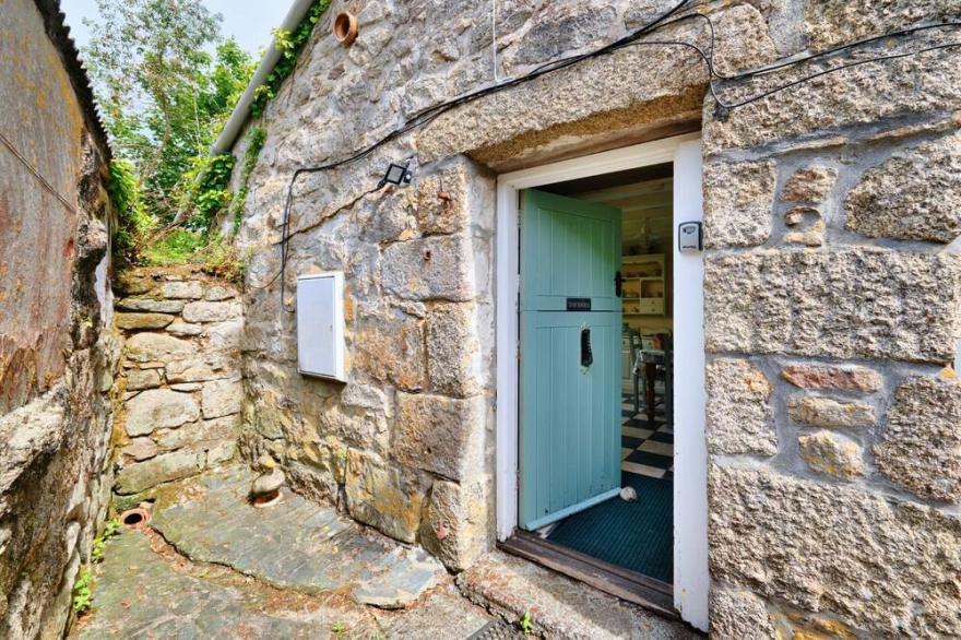 The Barn - Pet-friendly cottage near St. Ives