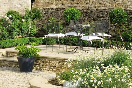 A Five Star Award winning Cotswold Cottage dating from 1670