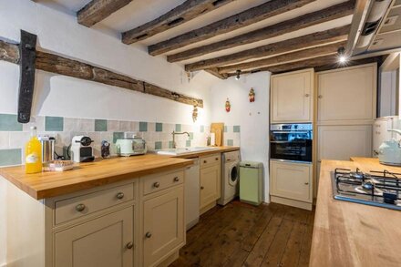 Oak House is a cottage in the heart if Rye, East Sussex