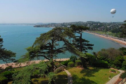 3 bedroom accommodation in Torquay