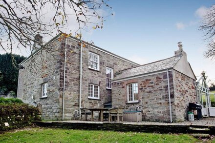 4 bedroom accommodation in Bodmin