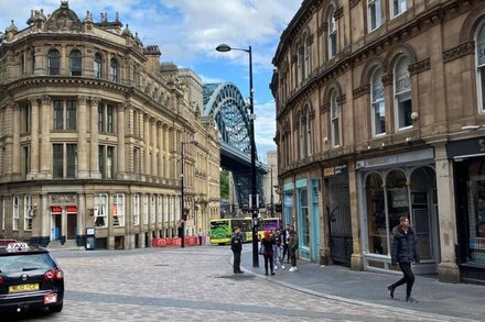 Mosley Street, Newcastle City Apartment