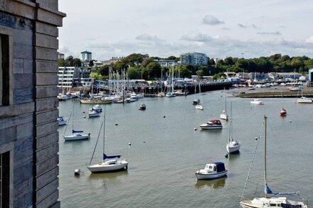 1 bedroom accommodation in Plymouth