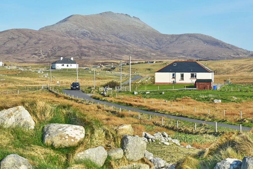2 Bedroom Accommodation In Howbeg (Tobha Beag), Isle Of South Uist