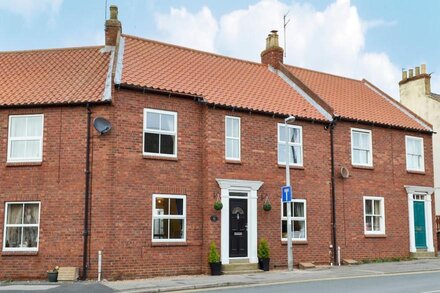 3 bedroom accommodation in Hornsea