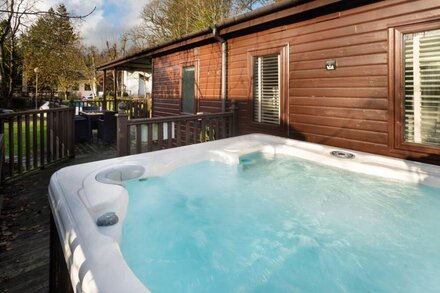 Number 12 Grasmere is situated on the popular White Cross Bay holiday Park in Windermere