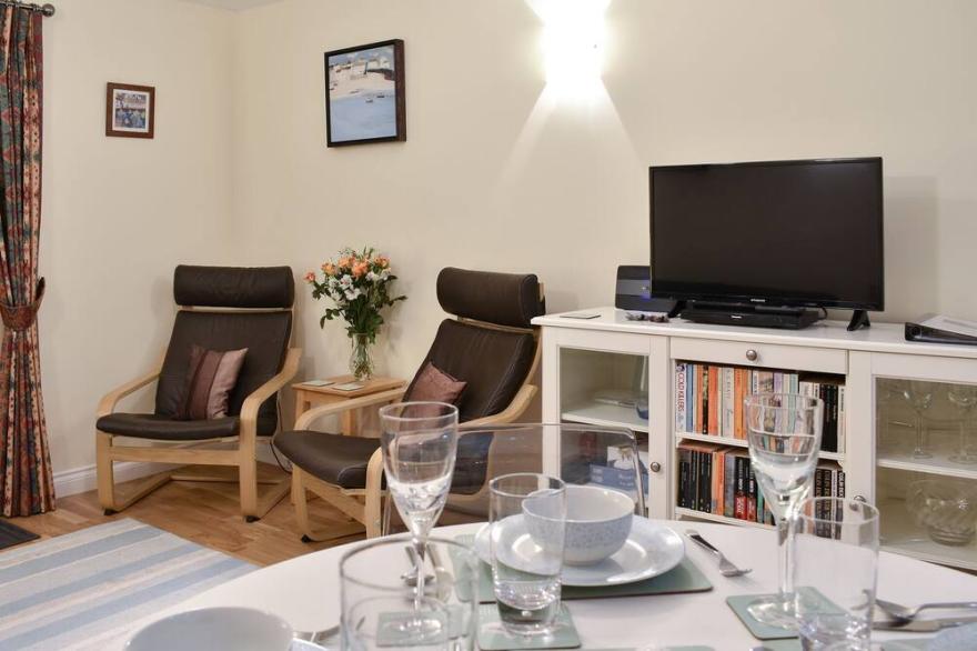 2 Bedroom Accommodation In Weymouth