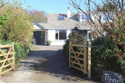 4 bedroom accommodation in Lansallos, near Looe