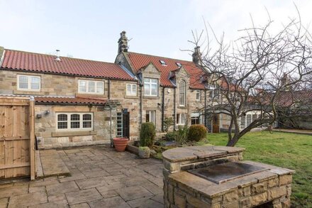 5 bedroom accommodation in Hinderwell, near Whitby