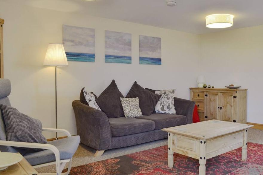 3 bedroom accommodation in Charmouth, near Lyme Regis