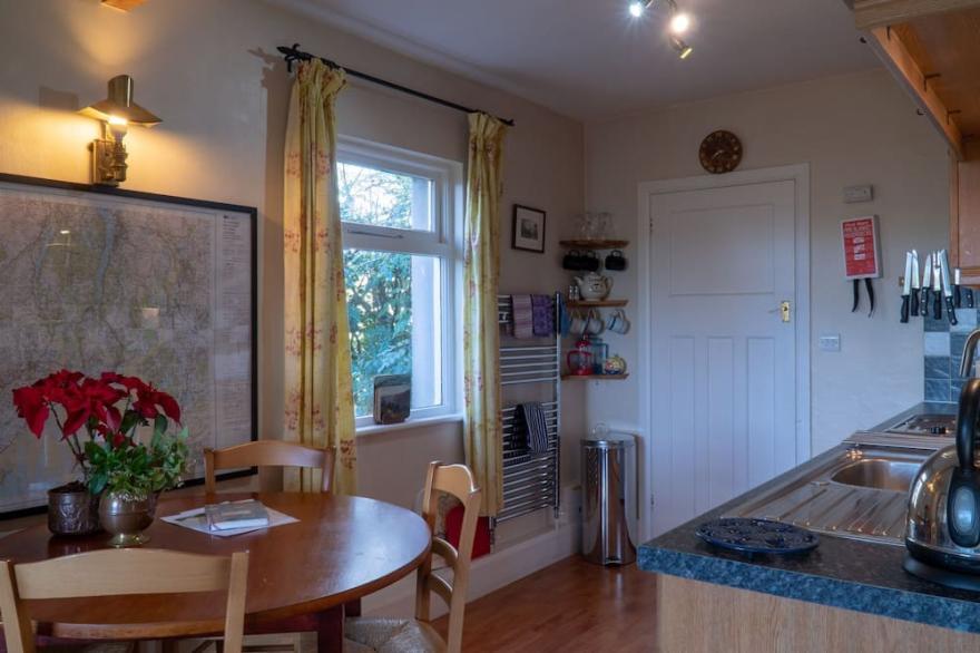 Woodland Cottage - Short walk to Cartmel Village & The Race Course