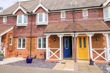 5 STYLEMAN ROAD, family friendly, with a garden in Hunstanton