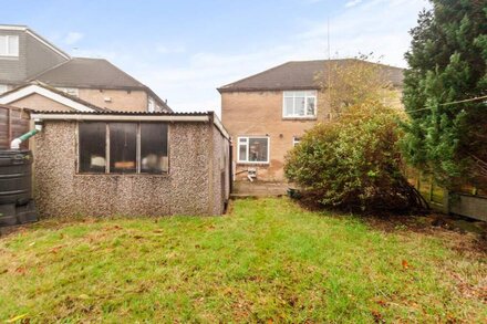 Newly refurbished luxurious 3 bed house in North Leeds