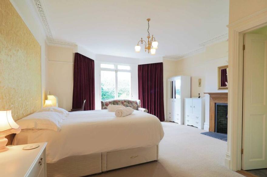 Admiral's Rest - spacious apartment located in the heart of Broadstairs