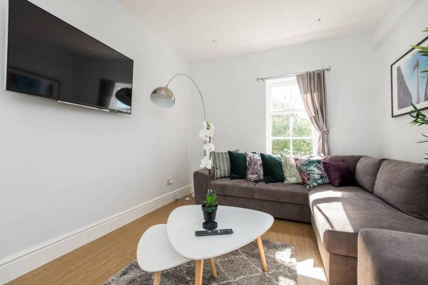Host Apartments | The Falkner Quarters III