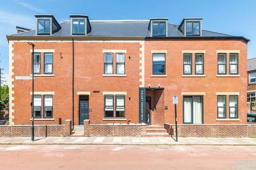 Loft 4  High-spec luxury 2 bed apartment