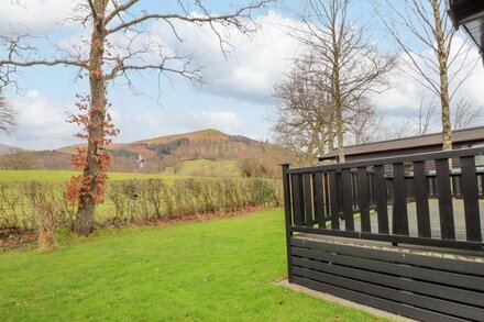 THE FOLD, family friendly, character holiday cottage in Keswick