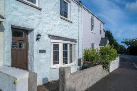 Cambrian Cottage - 3 Bedroom Cottage - Tenby