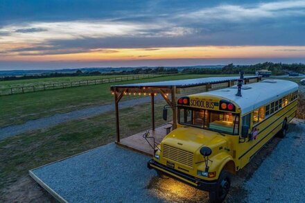 American School Bus - 1 Bedroom  - Blossom Farm - Tiers Cross